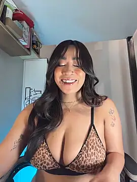 Snapshot of AsianMilfSheryl chatting on February 21, 2026, 6:25 am AsianMilfSheryl online show from February 21, 2026, 6:25 am