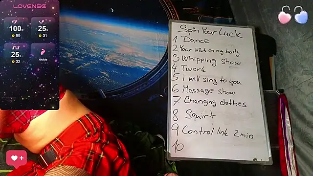 Snapshot of KittyMia chatting on October 3, 2025, 7:33 pm KittyMia online show from October 3, 2025, 7:33 pm