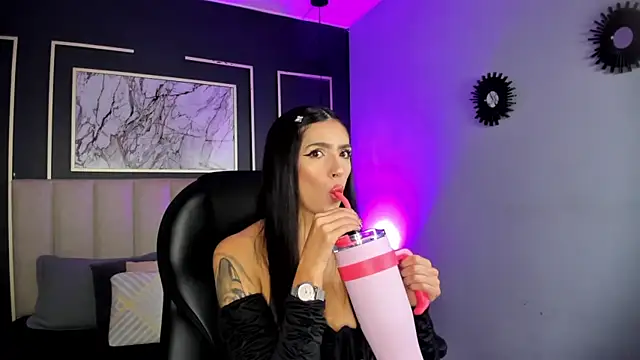 Snapshot of Samantha_Brooke chatting on March 4, 2025, 1:17 pm Samantha Brooke online show from March 4, 2025, 1:17 pm