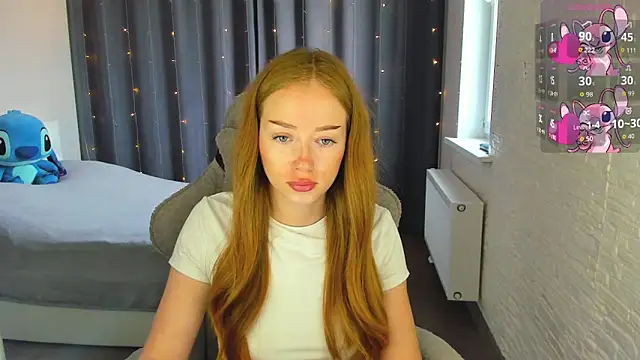 Hot Mia  online show from June 14, 2026, 2:41 pm