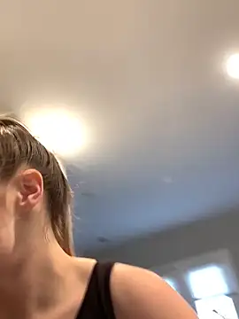 Snapshot of collegeslay chatting on December 26, 2024, 8:32 pm collegeslay online show from December 26, 2024, 8:32 pm