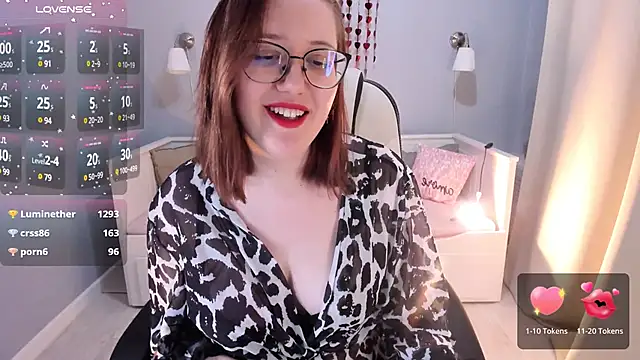 Charmy Gracy online show from February 16, 2025, 4:42 pm