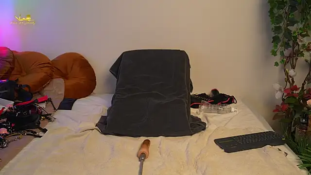 lacie le beauty online show from March 18, 2025, 5:21 pm