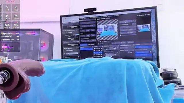 naty girl  online show from October 10, 2025, 12:48 pm