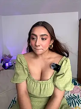 ashalisha online show from November 12, 2025, 3:23 pm