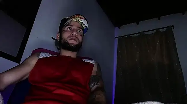 Snapshot of Christian_Stiven1 chatting on January 26, 2025, 5:34 am Christian Stiven1 online show from January 26, 2025, 5:34 am