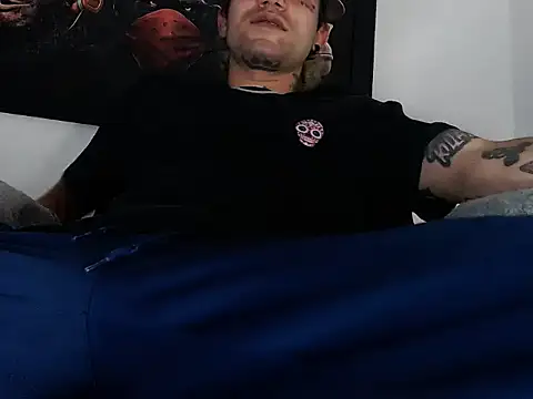 Snapshot of Christian_Stiven1 chatting on March 17, 2025, 3:36 am Christian Stiven1 online show from March 17, 2025, 3:36 am