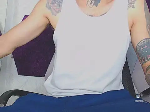 Snapshot of Christian_Stiven1 chatting on September 11, 2025, 8:14 am Christian Stiven1 online show from September 11, 2025, 8:14 am