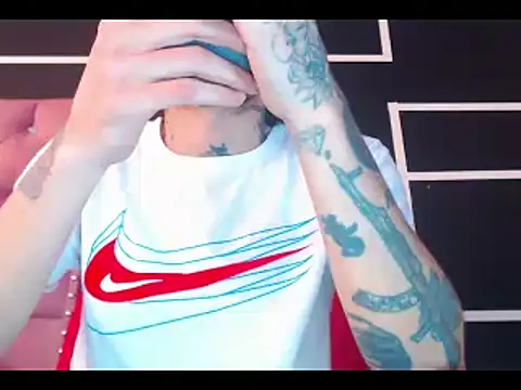 Snapshot of Christian_Stiven1 chatting on November 2, 2025, 3:14 pm Christian Stiven1 online show from November 2, 2025, 3:14 pm