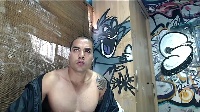 Snapshot of Justin_Frank chatting on April 20, 2026, 8:32 pm Justin Frank online show from April 20, 2026, 8:32 pm