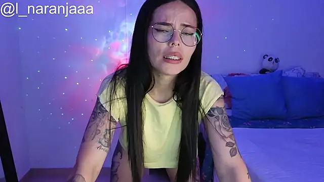 Snapshot of nara_lyn1 chatting on December 3, 2024, 7:10 am nara lyn1 online show from December 3, 2024, 7:10 am