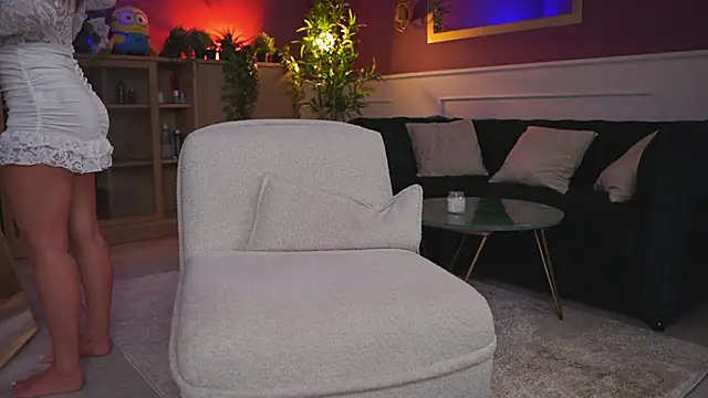 AshleySinn online show from March 5, 2026, 10:44 am