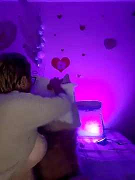 BellaBellaHot online show from October 11, 2025, 9:24 pm