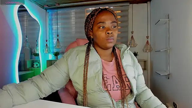 Snapshot of aleja17_xxx chatting on September 19, 2025, 7:58 pm aleja17 xxx online show from September 19, 2025, 7:58 pm