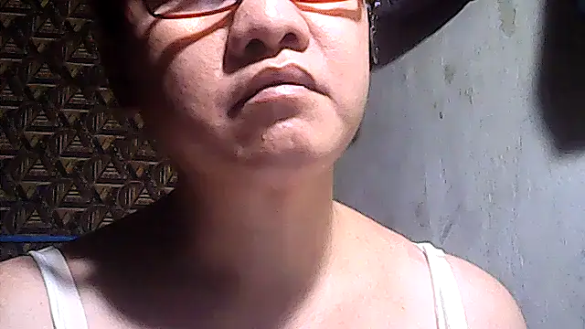 sweetsosie18 online show from April 8, 2026, 7:30 am