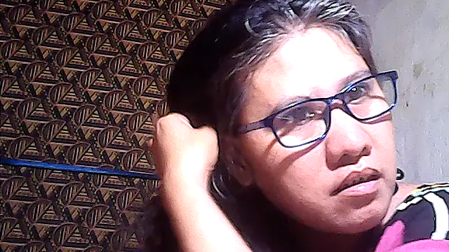 sweetsosie18 online show from June 29, 2026, 10:15 am