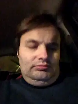 Snapshot of makau1 chatting on February 14, 2025, 6:40 pm makau1 online show from February 14, 2025, 6:40 pm