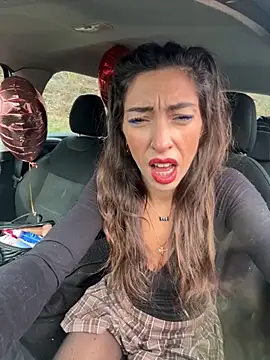 amanilouve online show from February 16, 2026, 12:45 pm