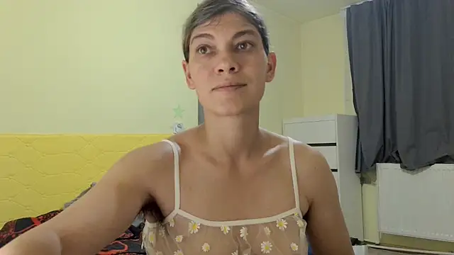 Snapshot of MercyLove chatting on October 9, 2025, 3:54 pm MercyLove online show from October 9, 2025, 3:54 pm