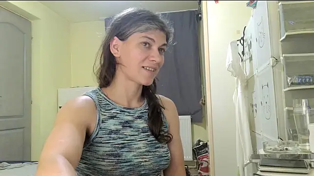 Snapshot of MercyLove chatting on February 11, 2026, 4:56 pm MercyLove online show from February 11, 2026, 4:56 pm