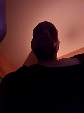 Ladyshaker82 online show from March 19, 2026, 11:20 pm