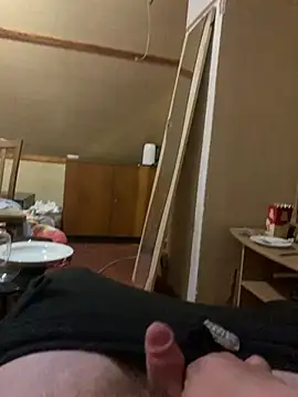 PanBecher online show from February 26, 2025, 9:48 pm