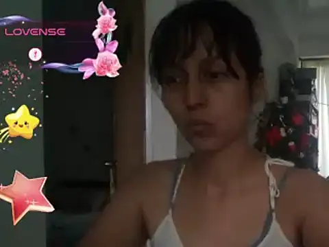 Snapshot of Moon_lunita chatting on December 2, 2024, 10:34 pm Moon lunita online show from December 2, 2024, 10:34 pm