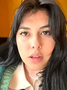 Alyaa s online show from October 25, 2025, 9:42 pm