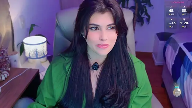Snapshot of Alyaa_s chatting on June 5, 2026, 12:06 am Alyaa s online show from June 5, 2026, 12:06 am