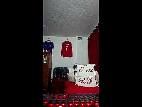 ALBEIROFOOTBALL1992 online show from May 4, 2026, 4:41 am