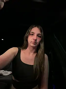 DoriDeluxe66 online show from February 7, 2026, 10:13 pm