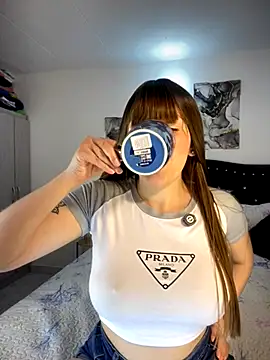 carolina16love online show from November 17, 2025, 9:53 pm