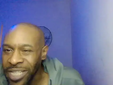 CuzzyB69 online show from November 27, 2025, 8:00 pm