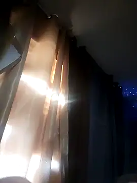 Snapshot of BreakBread974 chatting on February 8, 2025, 2:49 pm BreakBread974 online show from February 8, 2025, 2:49 pm