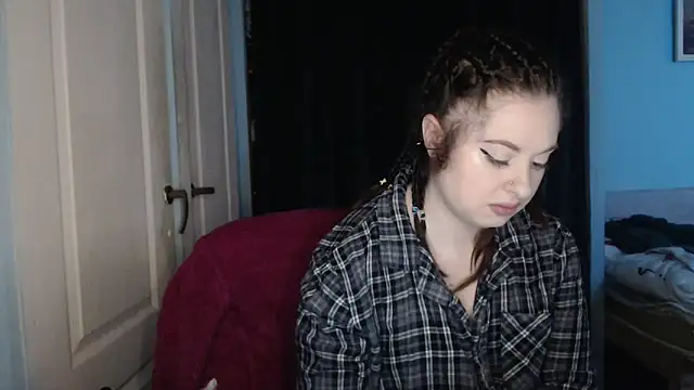 ryhhnnagold99 online show from April 5, 2026, 3:42 pm