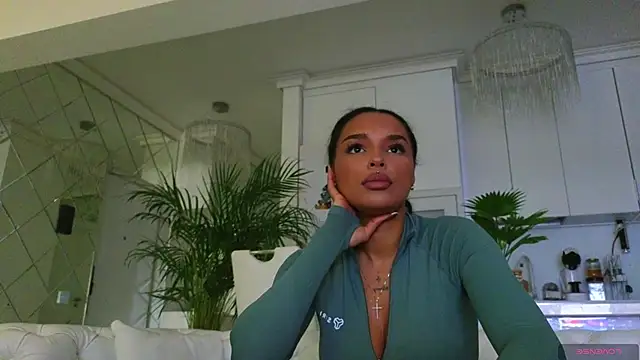 KimiBrown online show from December 18, 2025, 1:06 pm