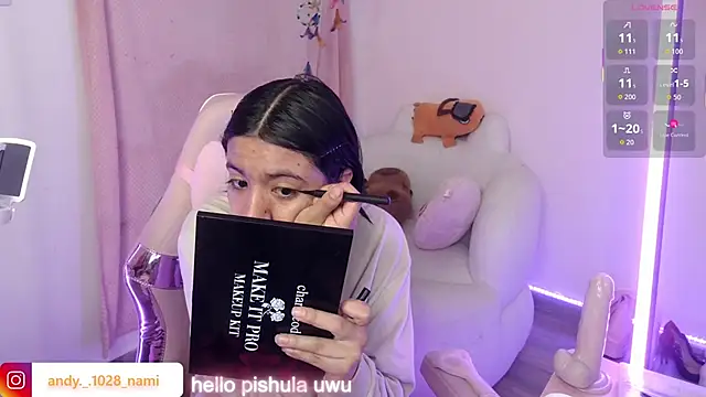 Nami usagi online show from October 25, 2025, 2:13 pm