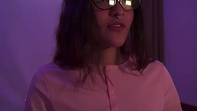 HannaMoom online show from November 15, 2025, 10:15 pm