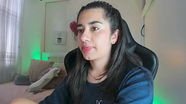 annadu011 online show from March 13, 2025, 8:43 pm