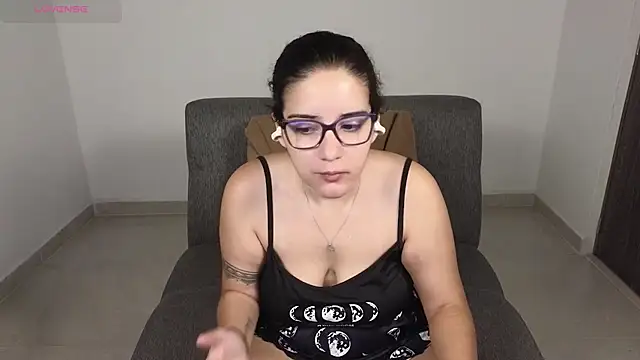 blue  moon  online show from October 3, 2025, 2:19 am