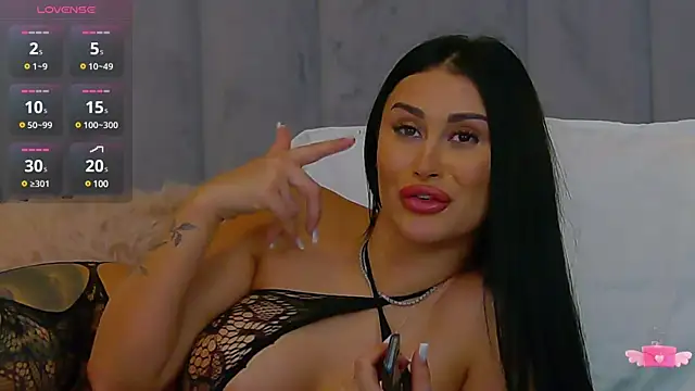 EmyLaveau online show from January 31, 2025, 9:16 am