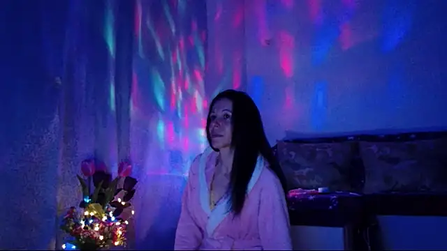 Snapshot of ElysaSun chatting on February 19, 2025, 11:36 pm ElysaSun online show from February 19, 2025, 11:36 pm