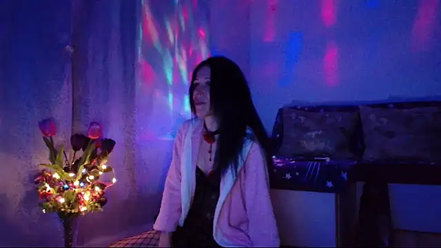 Snapshot of ElysaSun chatting on February 24, 2025, 12:09 am ElysaSun online show from February 24, 2025, 12:09 am