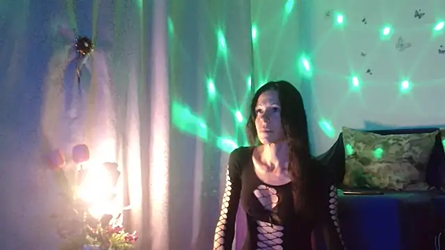 Snapshot of ElysaSun chatting on October 1, 2025, 5:19 pm ElysaSun online show from October 1, 2025, 5:19 pm