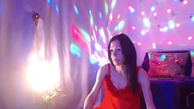 Snapshot of ElysaSun chatting on November 5, 2025, 8:31 pm ElysaSun online show from November 5, 2025, 8:31 pm