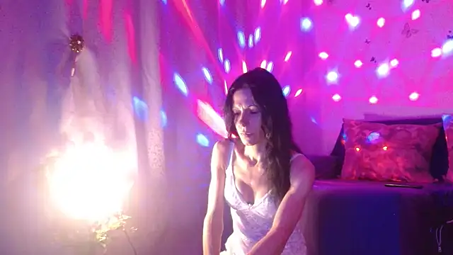 Snapshot of ElysaSun chatting on November 16, 2025, 6:13 pm ElysaSun online show from November 16, 2025, 6:13 pm