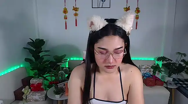 plysaithailand online show from March 21, 2025, 12:51 am