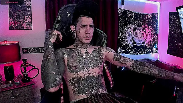 Snapshot of josh__ackerman chatting on December 28, 2024, 2:11 am josh ackerman online show from December 28, 2024, 2:11 am