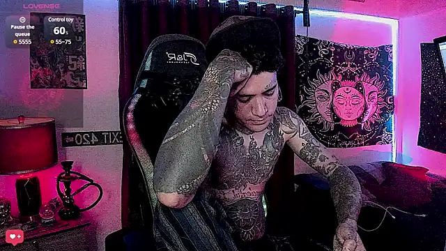 Snapshot of josh__ackerman chatting on December 30, 2024, 10:10 am josh ackerman online show from December 30, 2024, 10:10 am