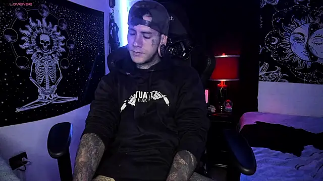 Snapshot of josh__ackerman chatting on February 28, 2025, 1:58 am josh ackerman online show from February 28, 2025, 1:58 am